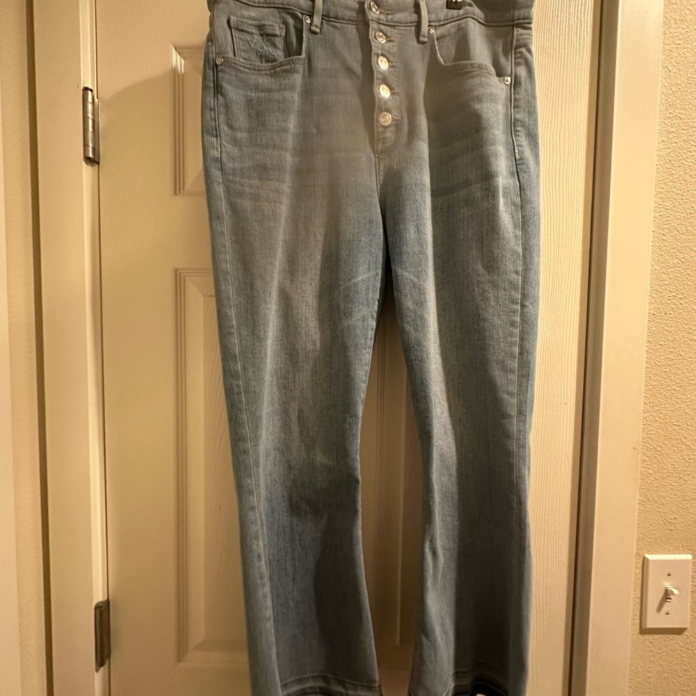 LOFT kick crop jeans, 5 button fly, frayed hem, curvy style